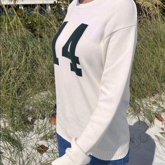 Brandy Melville Nico 14 Sweater - Picture 5 of 7